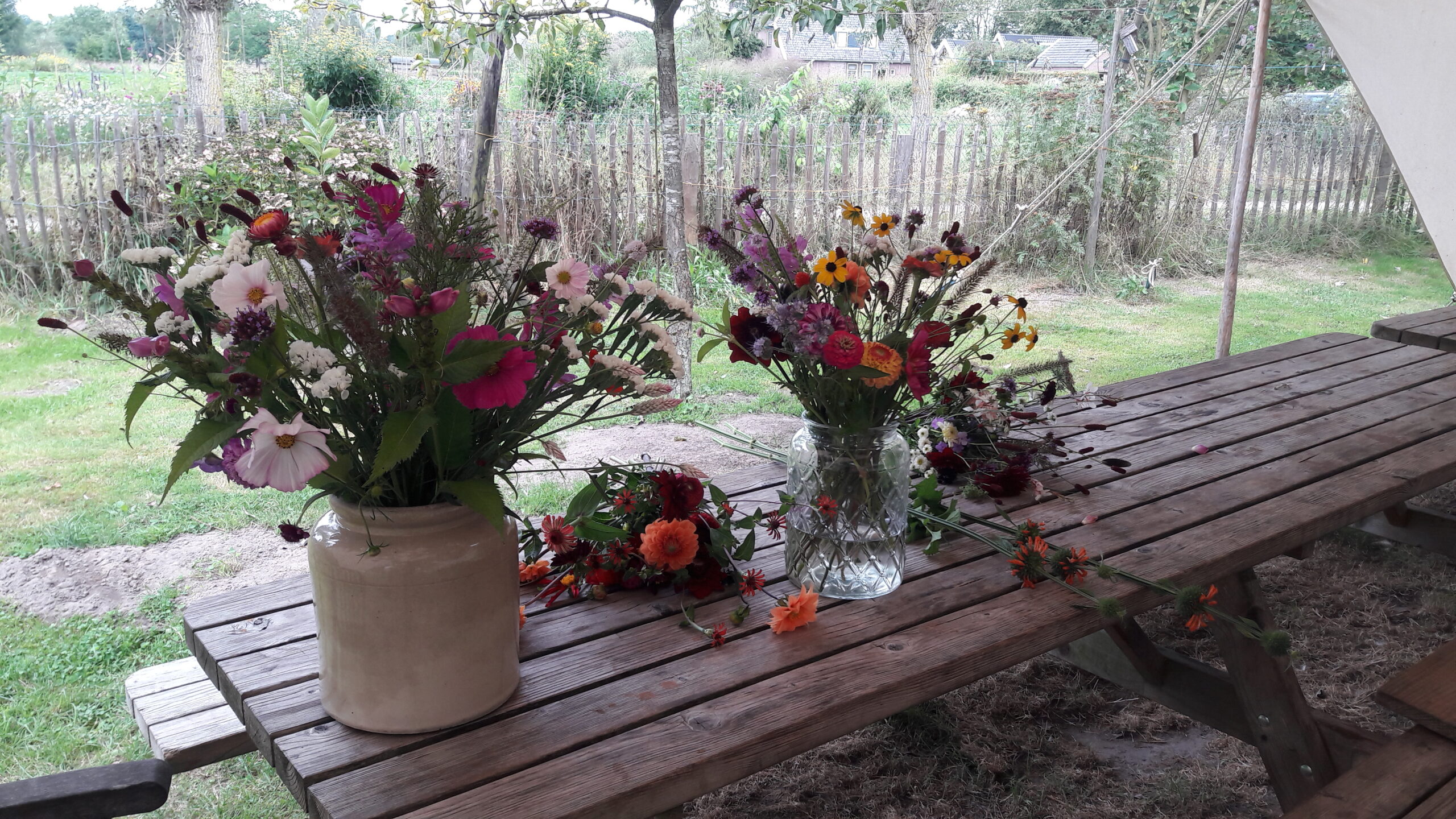 boeketten gemaakt in de workshop 24